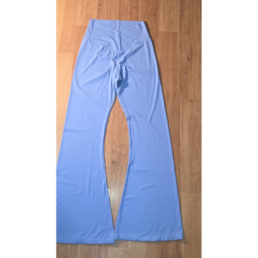 Sunzel Crossover Flare Leggings Light Blue High Waisted Yoga Pants Size Medium